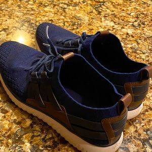 Cole haan grand motion, size 9.